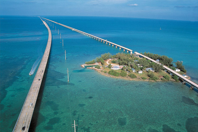 Seven Mile Bridge in Florida