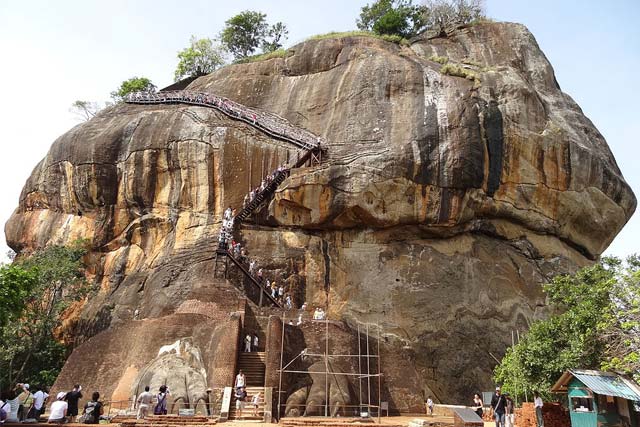 Sigiriya lion gate